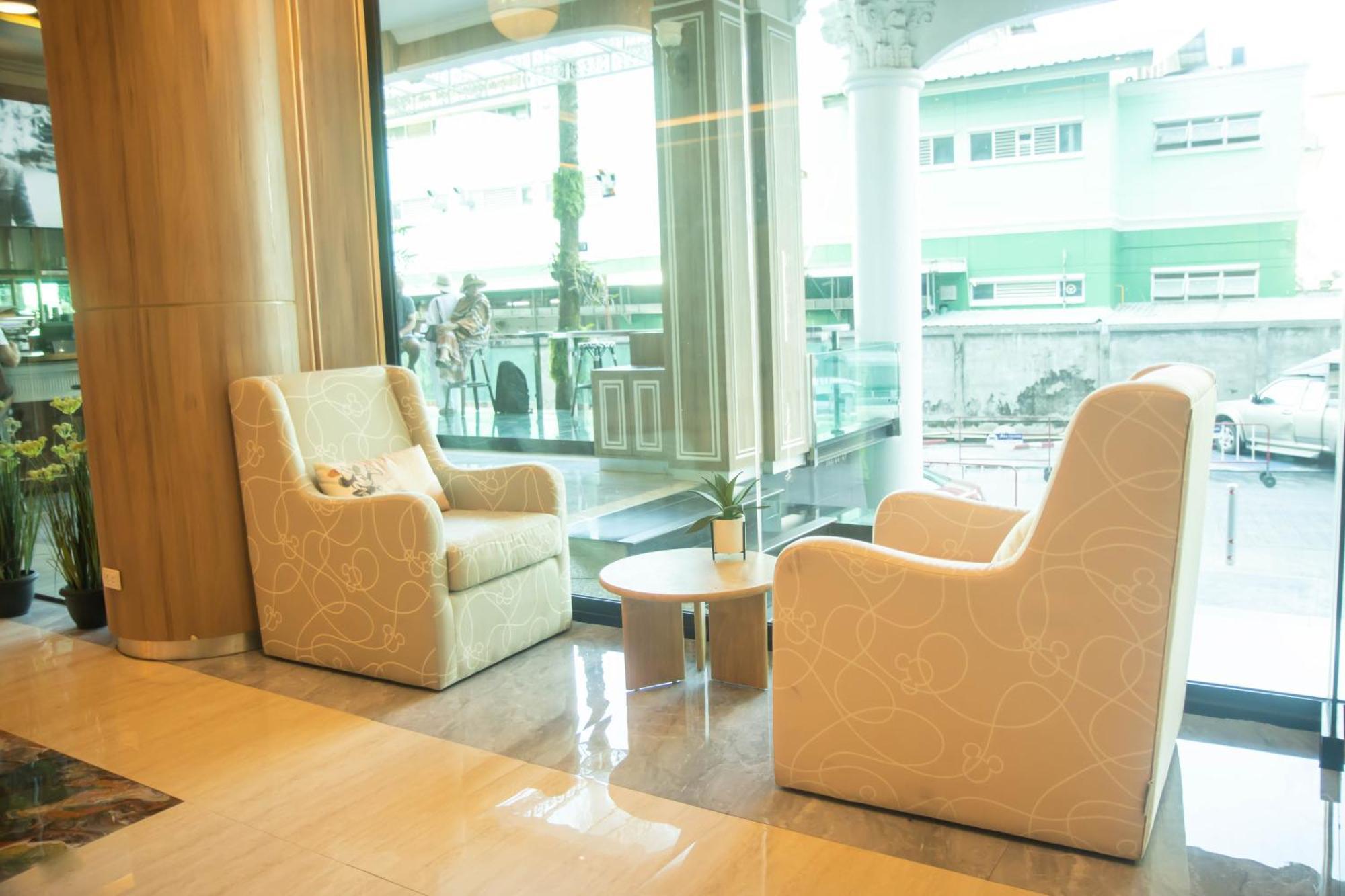 Sira Grande Hotel & Spa Patong Exteriér fotografie