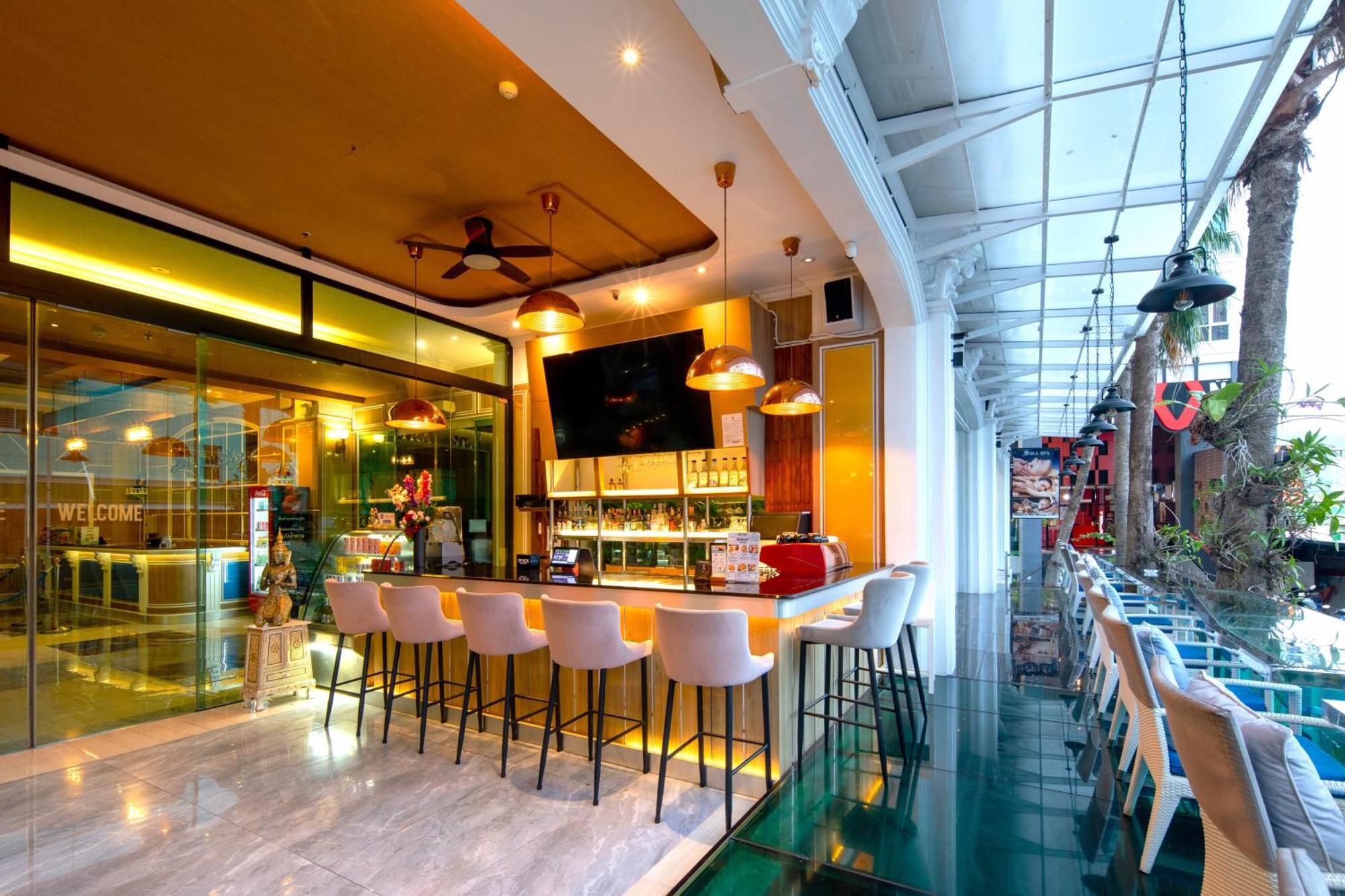 Sira Grande Hotel & Spa Patong Exteriér fotografie